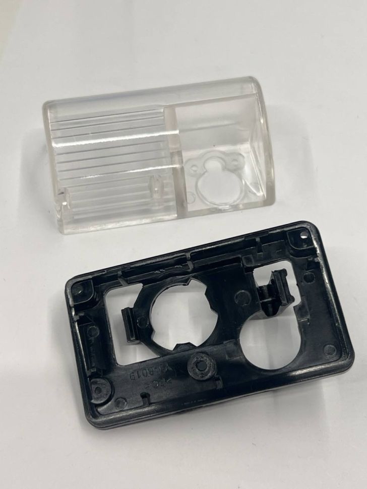 Адаптер под заднюю камеру в подсветку номера Toyota Corolla 2000-2007, BYD F3, Celica