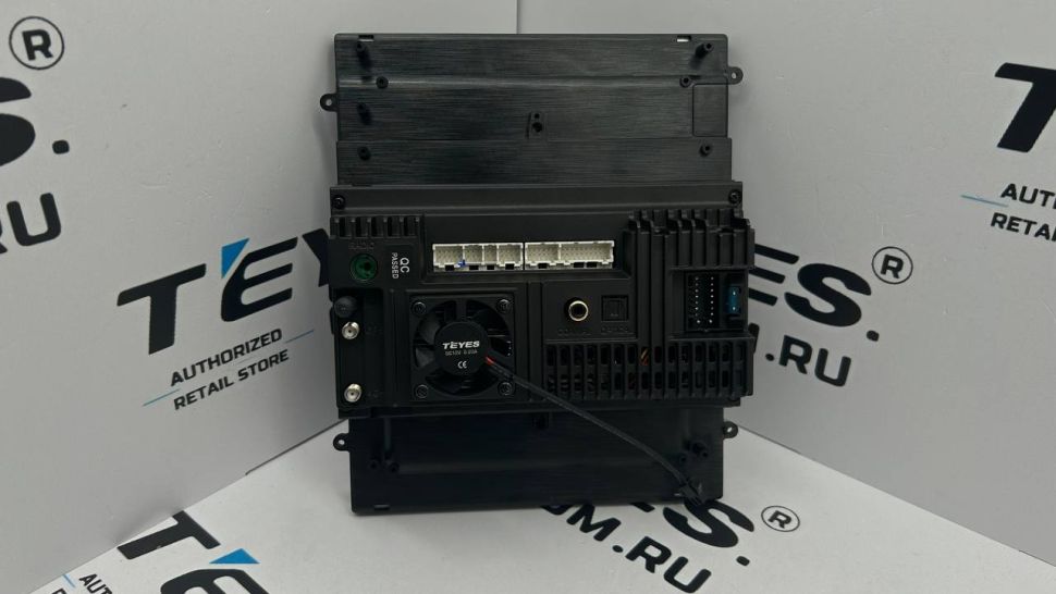 (Уценка) Магнитола Tesla style Teyes TPRO 2 DS 4/32 (9,7 дюймов) 3