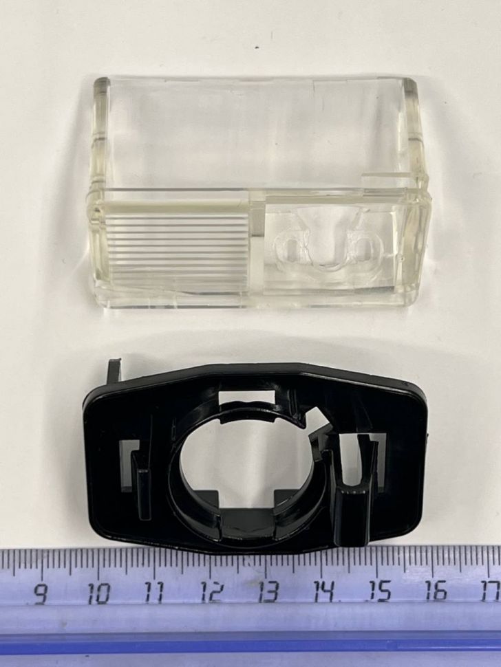 Адаптер под заднюю камеру в подсветку номера Toyota Corolla 2006 - 2013, Belta 2005+